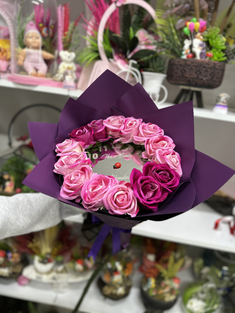 Aynalı saatli buket