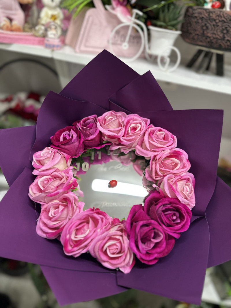 Aynalı saatli buket